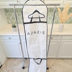 ⭐ White Garment Bag Azazie Felt⭐